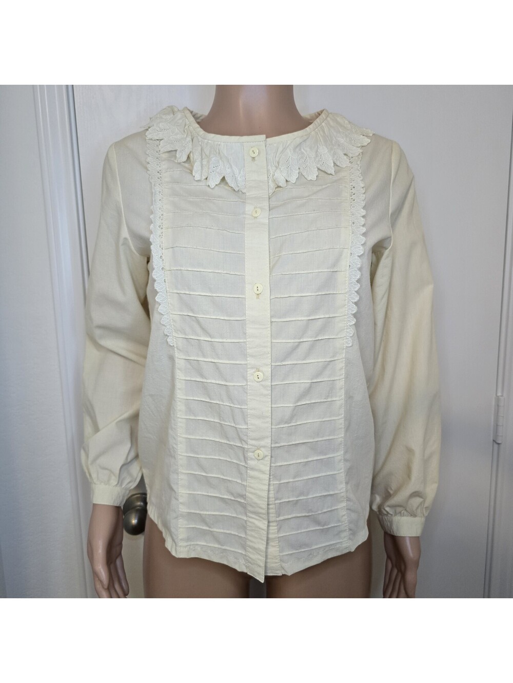 VTG Lacey Leaf Eyelet Collared Button Down Cottagecore Prarie Victorian Off-Whit